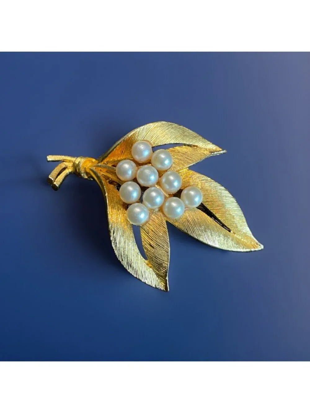 Vintage JJ Leaf Brooch Gold-Tone Faux Pearl Figural Pin Jonette Jewelry Signed